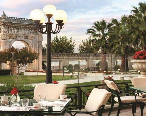 Luxury hotel TerraceIl