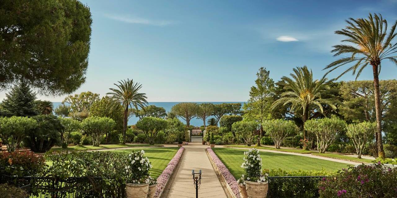 François-Régis Simon, General Manager of the Four Seasons Grand Hotel du Cap-Ferrat (France)